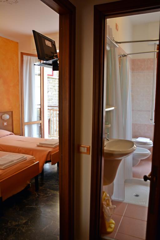 Hotel Corallo مونيلّي المظهر الخارجي الصورة