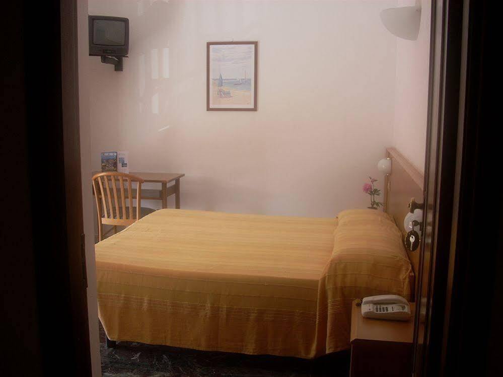 Hotel Corallo مونيلّي المظهر الخارجي الصورة
